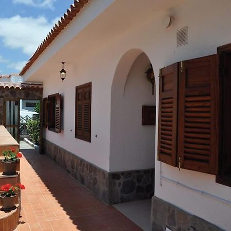 Los Cisnes Encantadora Casa Con Jardin Y Estudio Vista Al Mar El Medano  Luaran gambar